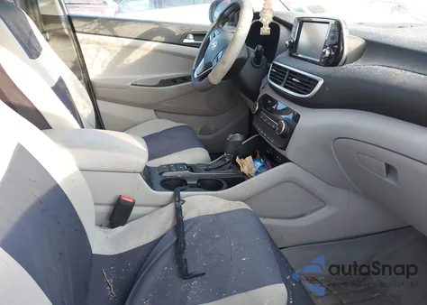 2019 Hyundai Tucson Value z USA, uszkodzony, nr VIN KM8J3CA42KU967344